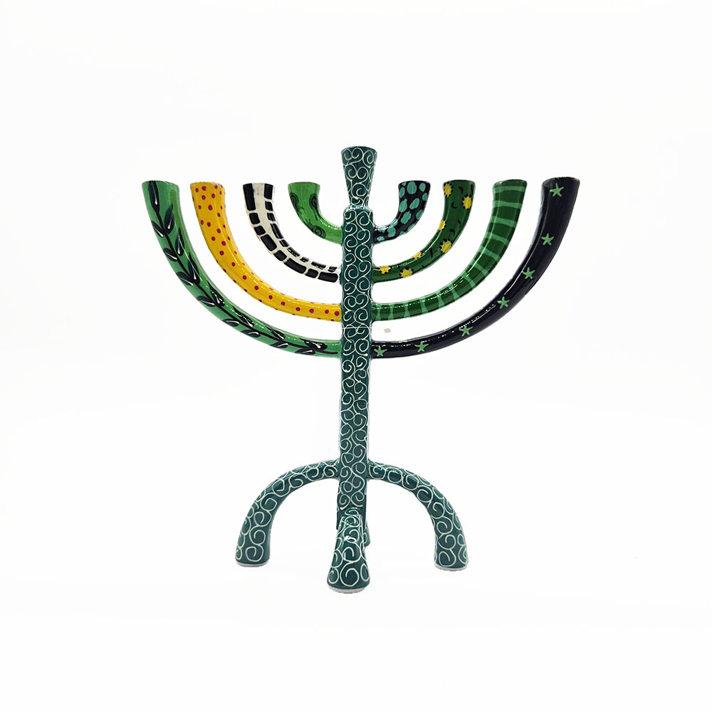 חנוכיה צבעונית מקסימה לחנוכה